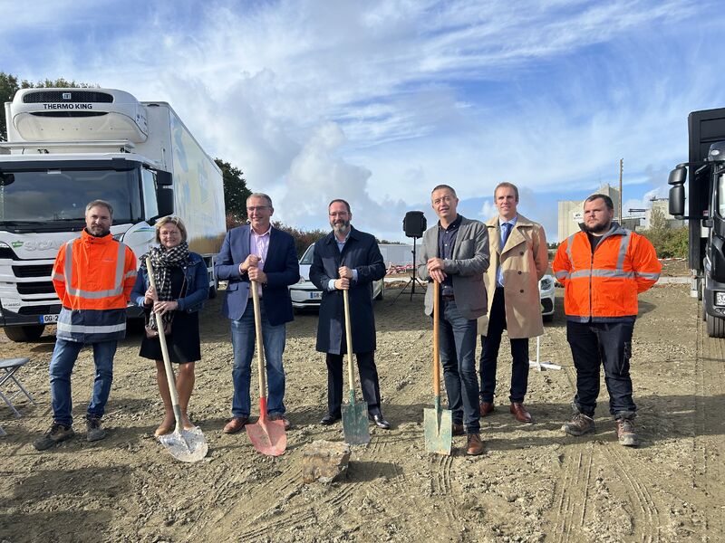 Pose 1ère pierre Station GNV SEM 22